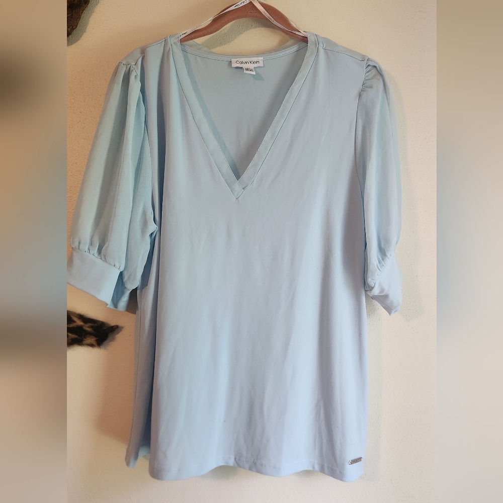 ‼️FINAL PRICE -BOGO‼️Calvin Klein Sheer Half Sleeve Blouse